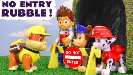 Paw Patrol RUBBLE Tunnel Mystery Pups Story with Ryder Chase and Marshall
