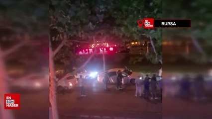 Bursa'da trafiği kesip halaya durdular, sireni görünce böyle kaçtılar