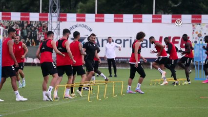 SAMSUN - Olivier Ntcham, gol sevinçlerinde attığı taklaya Samsunspor'da devam etmek istiyor