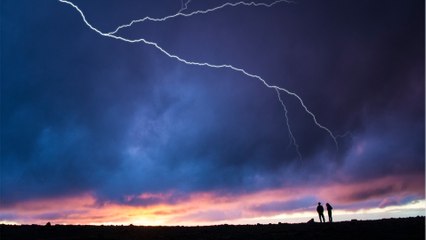 下载视频: Unwetter im Sommer: Wie entstehen eigentlich Gewitter?