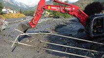 Bardonecchia, ruspe e soccorsi in azione dopo lo tsunami di fango