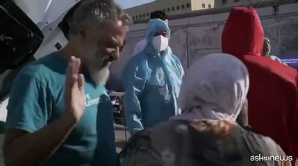 Concluso a Napoli lo sbarco della nave Life Support di Emergency