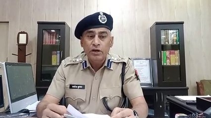 आरएसी मैदान पर तैयारियां करते हुए।