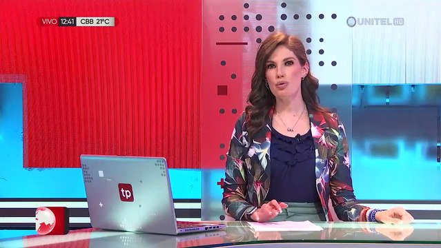 El Alto: Denuncian que choferes ‘chicotean’ y pinchan llantas de vehículos que transitaba en medio de los bloqueos