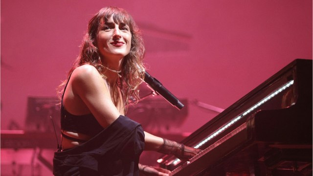 GALA VIDEO - “Des paroles infectes” : Juliette Armanet dézinguée après la polémique de ses propos sur Les Lacs du Connemara