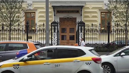 Banco Central da Rússia vai intervir para impedir colapso do rublo