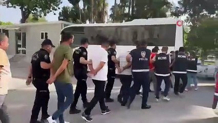Mersin'de FETÖ operasyonu: 8 şüpheliden 1'i tutuklandı
