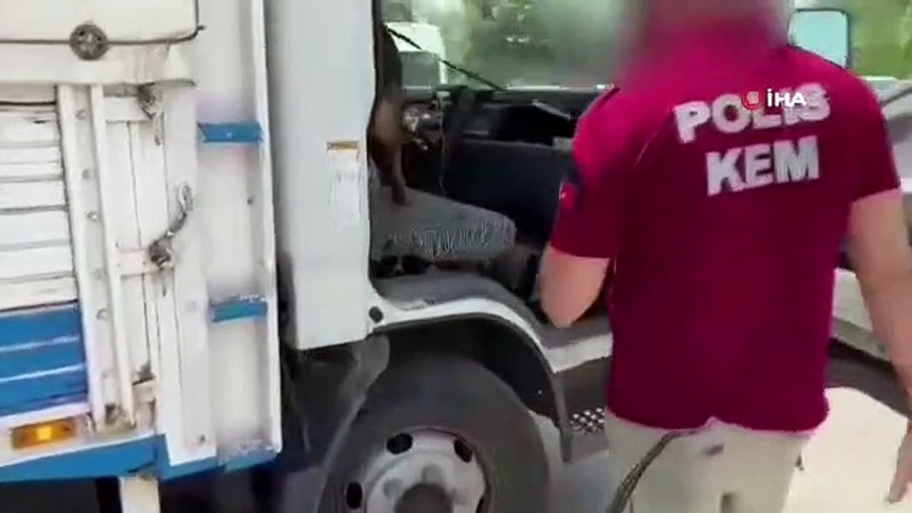 Kamyonda 6 kilo metanfetamin, 1 kilo kokain çıktı: 2 kişi tutuklandı