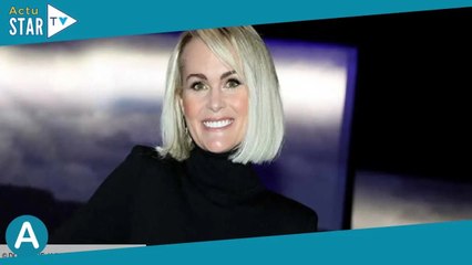 Laeticia Hallyday en robe moulante à sequins  elle s’éclate dans une soirée Barbie !