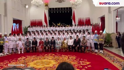 BREAKING NEWS! Jokowi Kukuhkan 76 Anggota Paskibraka di Istana Negara