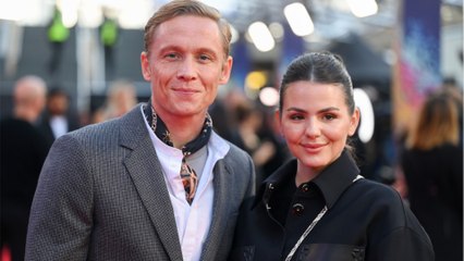 Matthias Schweighöfer: Mit allen Mitteln gegen Beziehungsprobleme