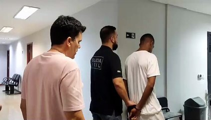 Veja o momento da prisão de um dos criminosos que espancou homem na Estrutural