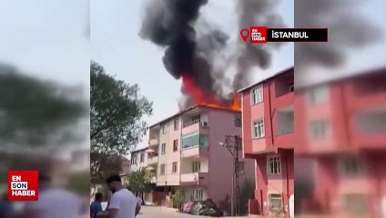 Sultanbeyli'de 3 katlı binanın çatısı alevlere teslim oldu