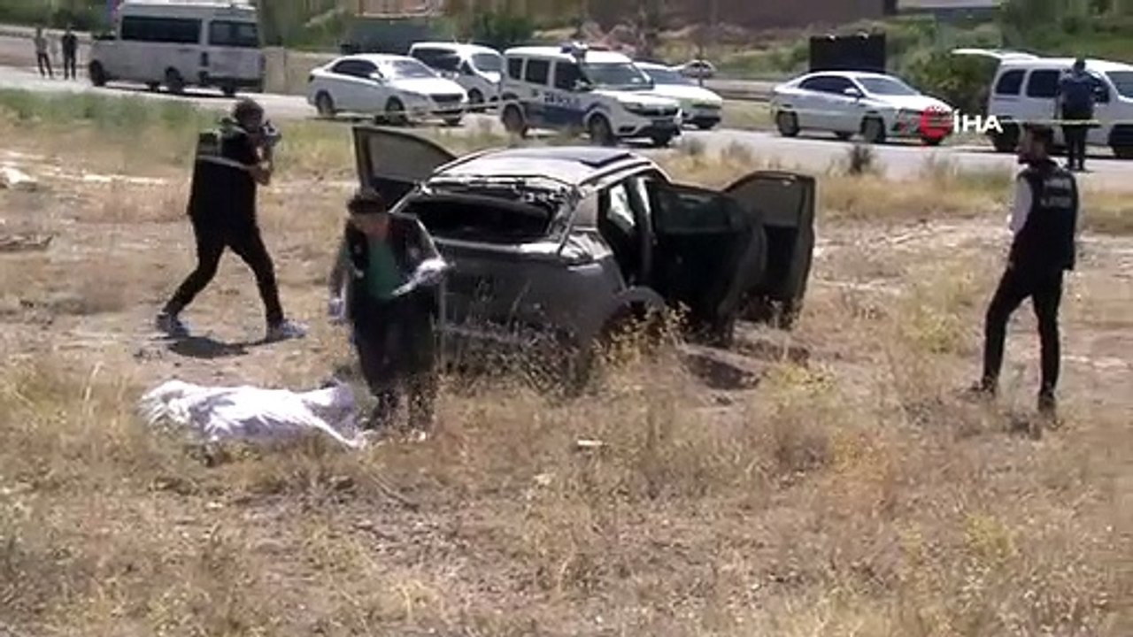 Le véhicule d'un trafiquant de drogue renversé à Kayseri： 25 millions de TL de drogue saisie