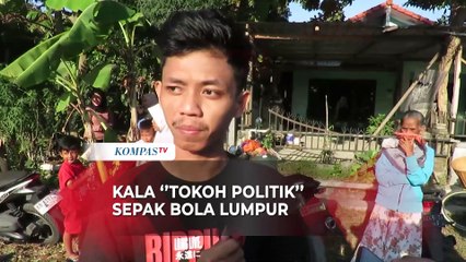 Lomba 17 Agustus di Sleman Warganya Pakai Topeng Tokoh Politik saat Main Bola Lumpur