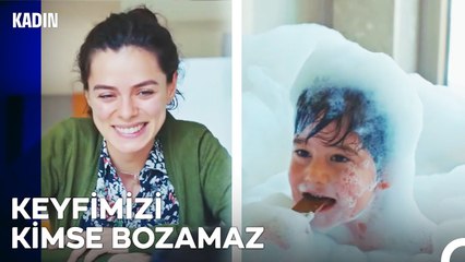 Kim Böyle Bir Manzaraya Bakmak İstemez Ki - Kadın