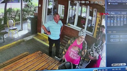 Taksi Durağında Hırsızlık Anı