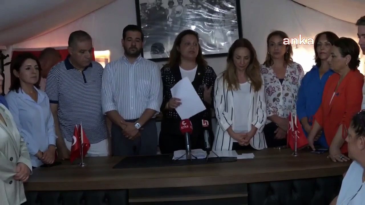La délégation du CHP est à Hatay... Burcu Köksal： ＂L'avez-vous dépensé pour la visite du Golfe, l'avez-vous utilisé pour les palais volants, où sont ces taxes sur les tremblements de terre？＂