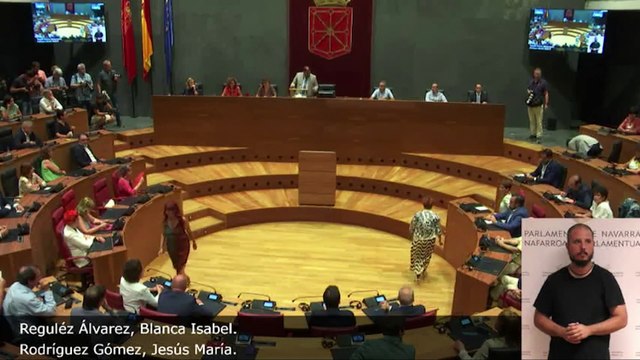 Chivite, investida presidenta de Navarra con el apoyo de PSN, Geroa Bai y Contigo