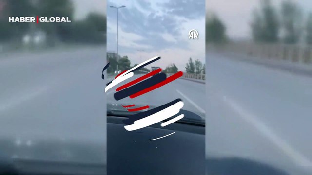 Düğün konvoyundaki tehlikeli yolculuk kamerada