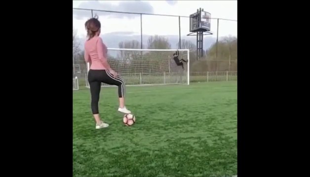 Cette joueuse de foot qui ne rate jamais sa cible