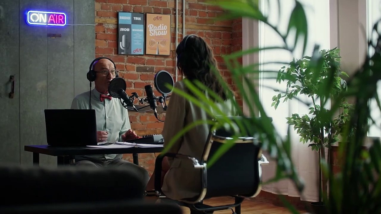 Comment tuer son mari en 10 leçons Bande-annonce (EN)