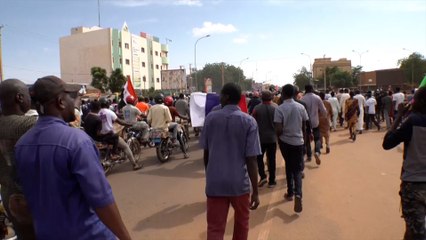 النيجر.. مسيرات شبه يومية تدعو لخروج القوات الفرنسية من البلاد