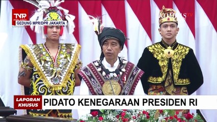 Jokowi Singgung Foto Dirinya yang Disandingkan dengan Capres: Sampai ke Tikungan Desa Ada Juga