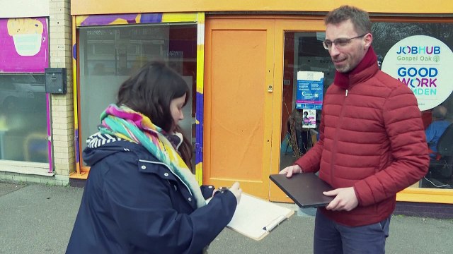 Arreglar y prestar: organizaciones en Londres combaten los desechos electrónicos