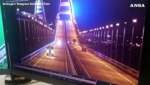 Incendio sul ponte fra Crimea e Russia, Putin ordina un'inchiesta