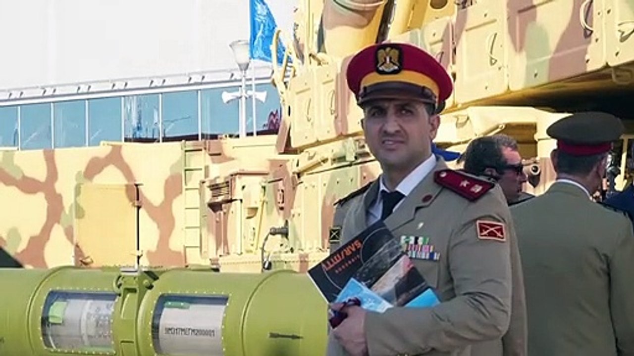 Russlands Rüstungsindustrie präsentiert ihre Waffen