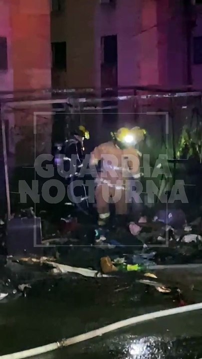#Preliminar Voraz incendio dentro de un complejo habitacional en Tonalá, se investigan las causas #GuardiaNocturna