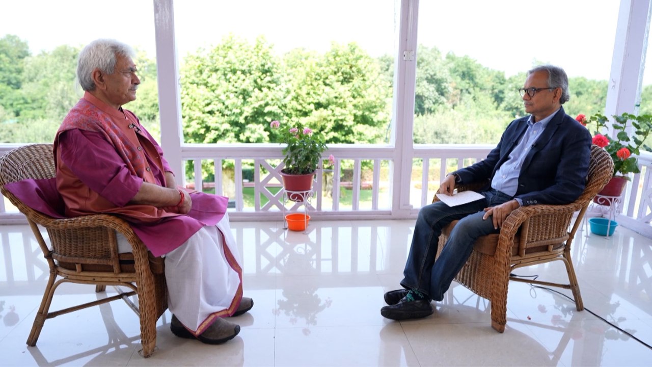 उपराज्यपाल मनोज सिन्हा ने कहा, जम्मू-कश्मीर में स्थायी शांति स्थापित करने में विश्वास