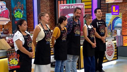 Leslie Stewart es salvada y abraza a Javier Masías en 'El Gran Chef Famosos'.
