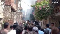 Pakistan, attaccate dalla folla alcune chiese a Jaranwala