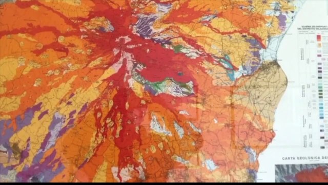 Sale il livello d'allerta per l'Etna
