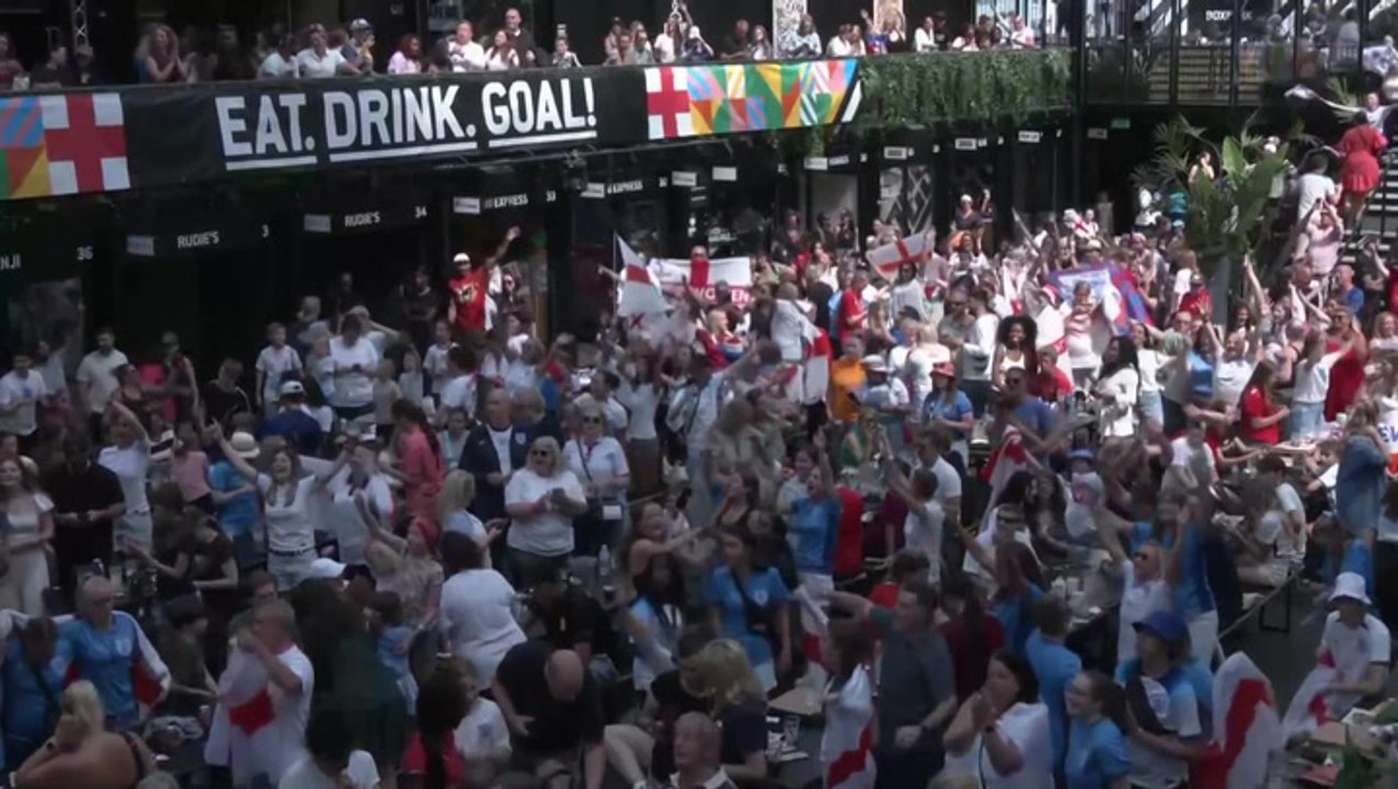 England fans sing and dance to ‘Sweet Caroline’ as Lionesses reach