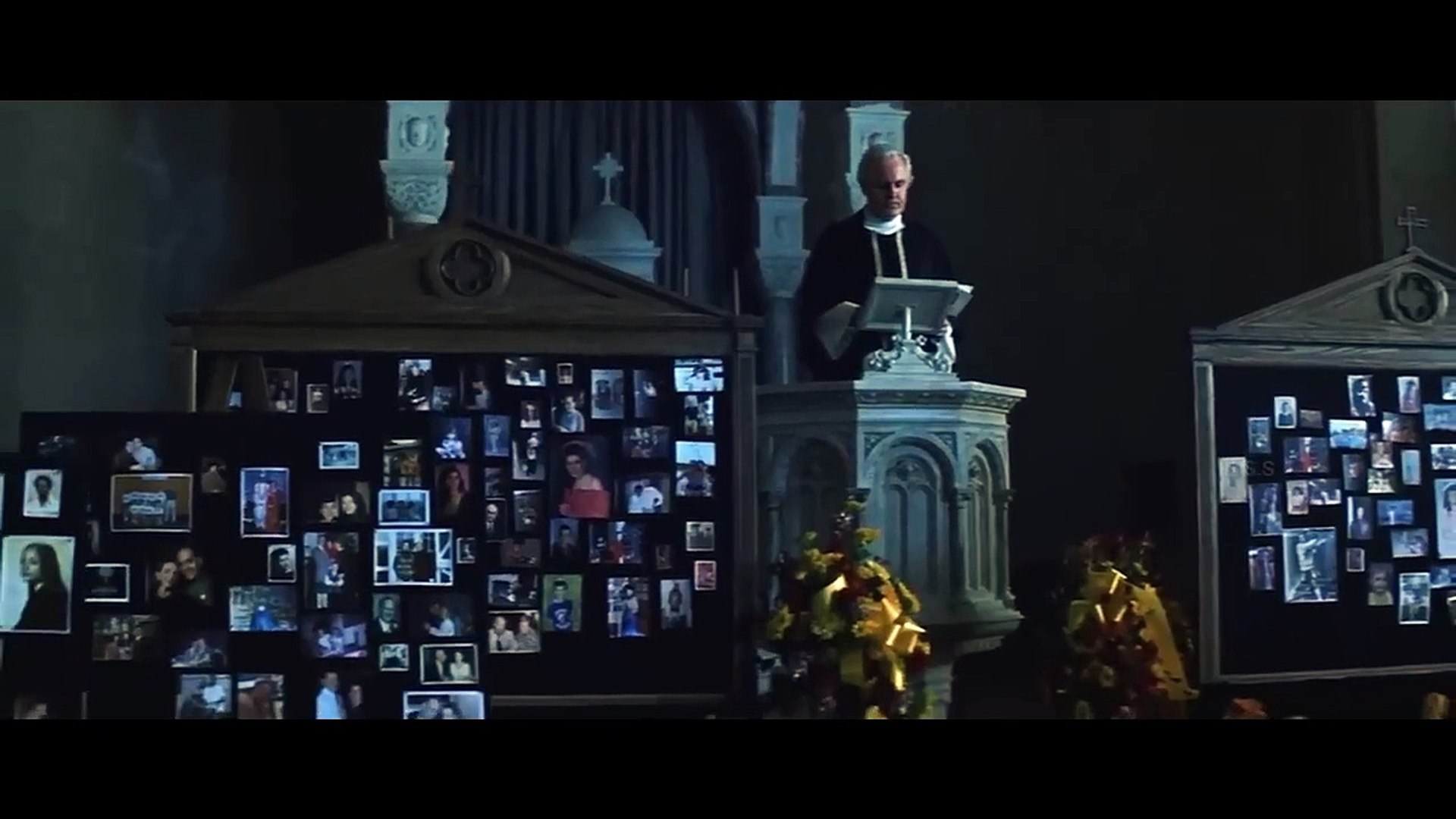 ⁣Unbreakable Movie Review_Plot in Hindi & Urdu