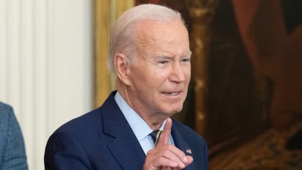 Biden dice que no quiere interponerse en las labores de rescate en Hawái, pero irá tan pronto como pueda