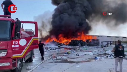 Aksaray'da geri dönüşüm fabrikasında çıkan yangın kontrol altına alındı