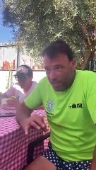 Férias de um português no Algarve com orçamento limitado.