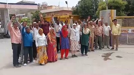 राज्य सरकार केवल घोषणाएं कर रही है, काम नहीं............