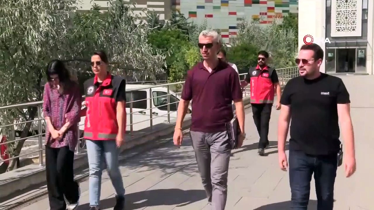 L'expression du réalisateur et mannequin à propos de la fusillade à la mosquée de Kocatepe est apparue : mon objectif était d'exprimer que les gens peuvent trouver la paix dans la mosquée