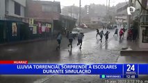 Huaraz: torrencial lluvia en pleno simulacro de sismo sorprende a estudiantes y docentes