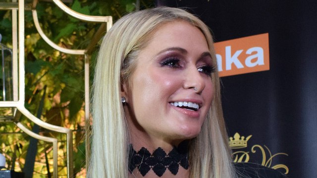 Paris Hilton es duramente criticada por sus vacaciones en isla de Maui pese a los incendios en Hawái