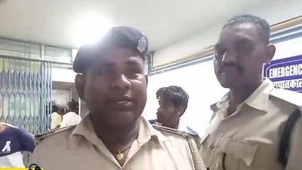 कैमूर: पटेल कॉलेज में चोरी करते युवक को लोगों ने पकड़ा, जमकर पीटा.. फिर पुलिस को सौंपा