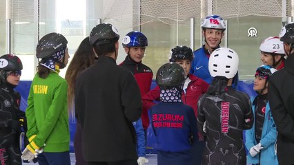 ERZURUM - Sürat patenini tavsiye eden arkadaşları elendi, kendisi madalyalara uzandı