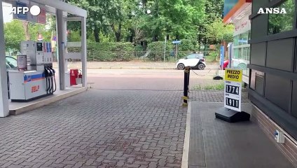 Vola la benzina, estate d'oro per le casse dello Stato