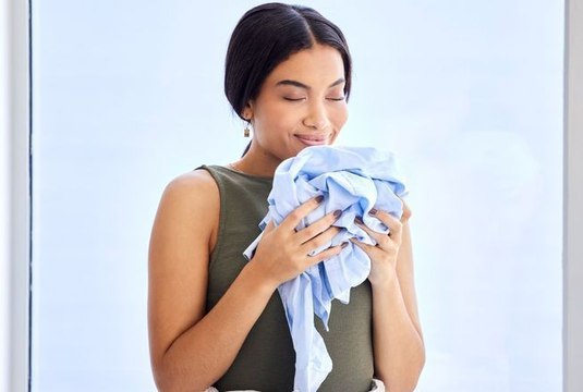 Respirer ces 4 odeurs ferait du bien à notre moral, selon une étude