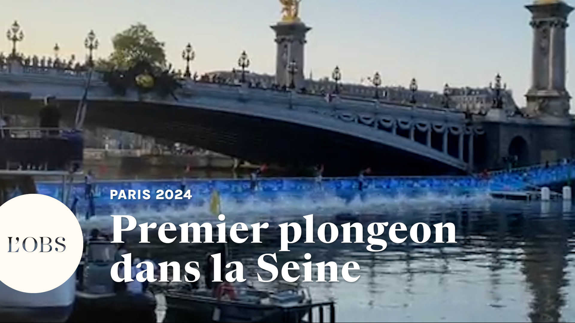 JO de Paris 2024 : des athlètes nagent dans la Seine lors du premier "test event" de triathlon